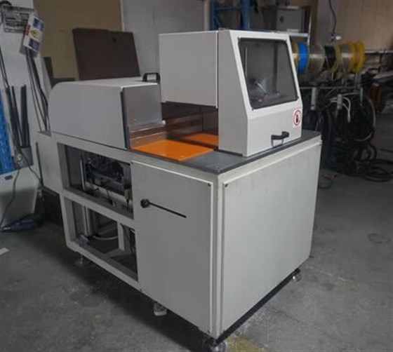 半自動(dòng)鋁材切割機(jī)